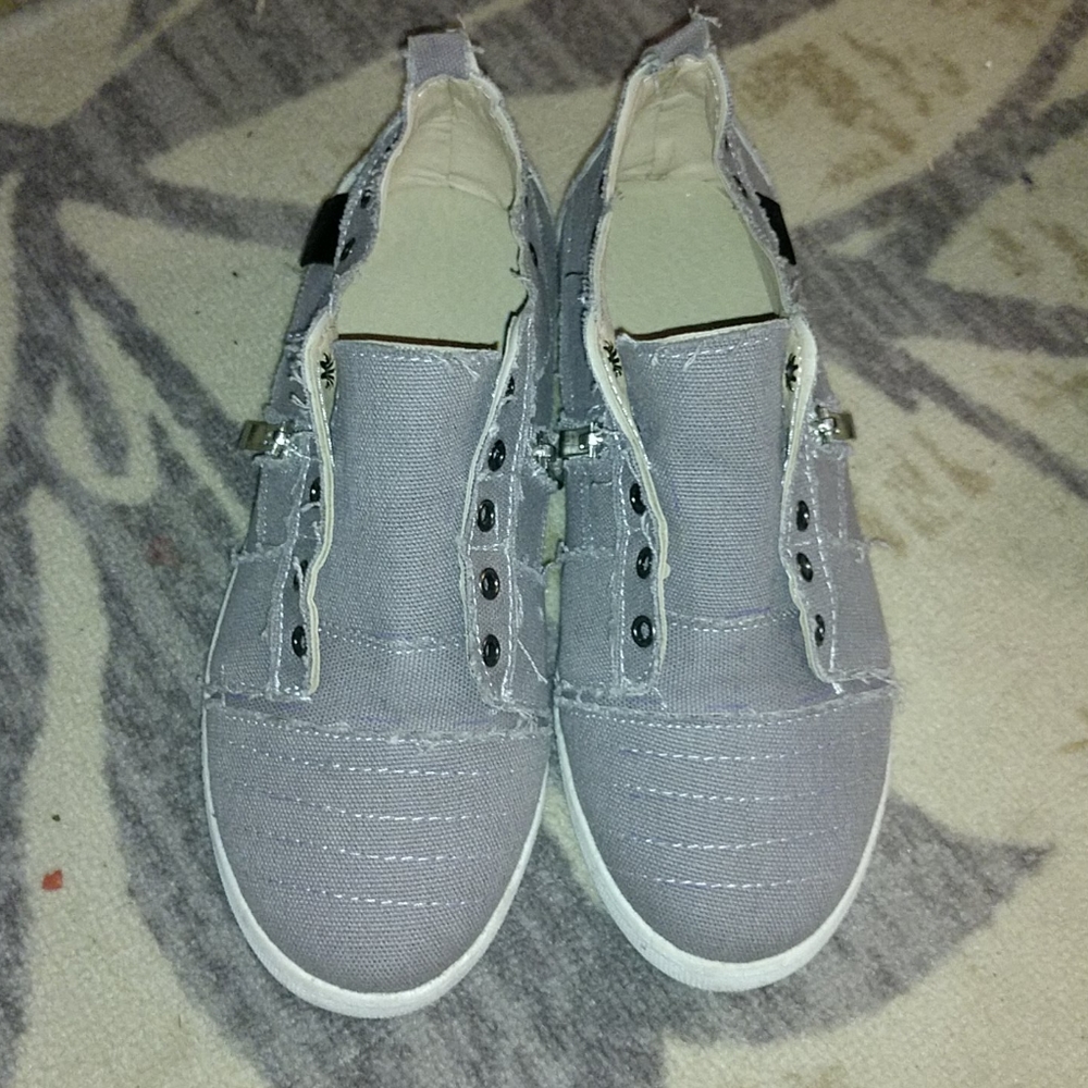 Women's sneakers